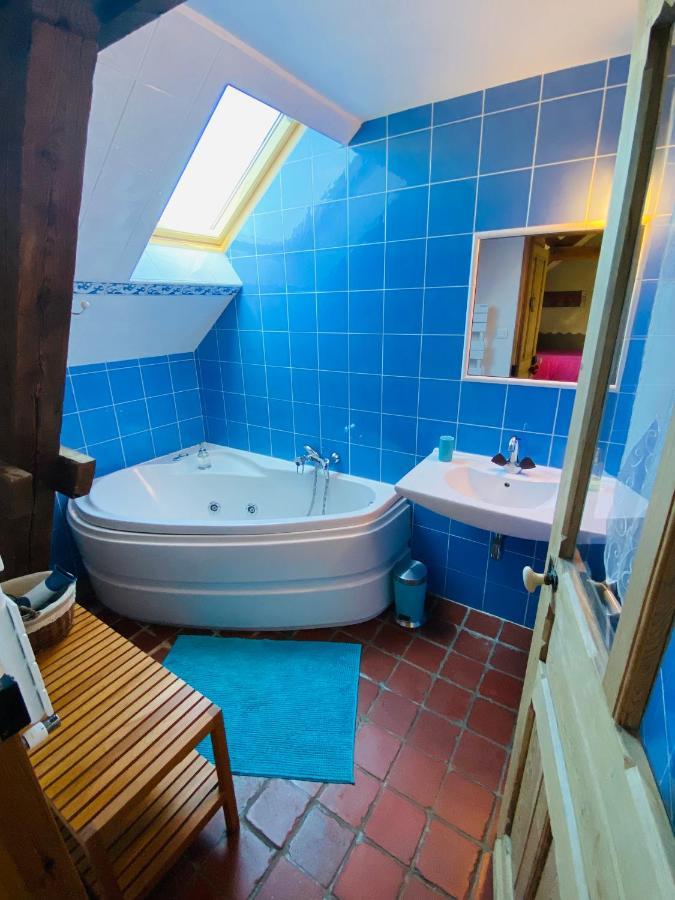 Ferme De Montecouvez Bed & Breakfast Crèvecoeur-sur-lʼEscaut Bagian luar foto