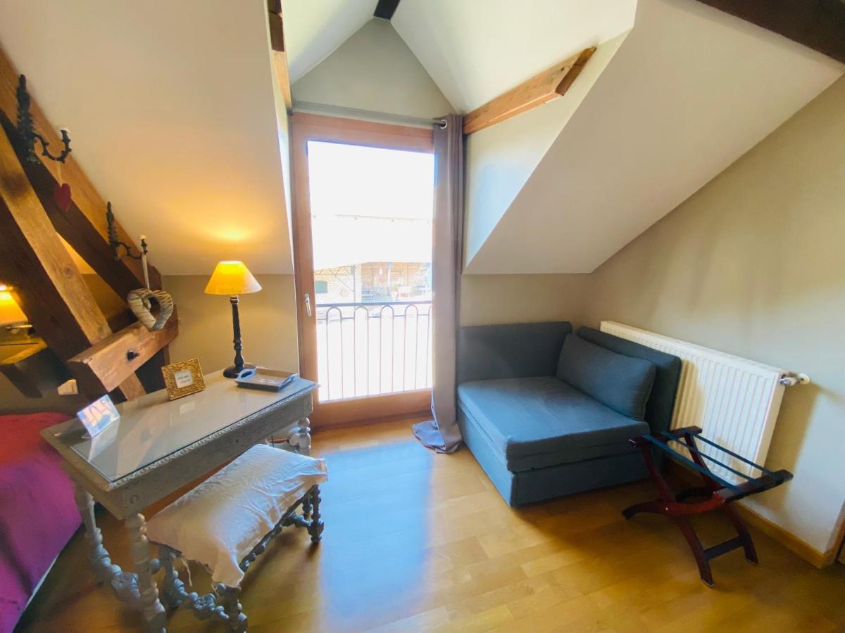 Ferme De Montecouvez Bed & Breakfast Crèvecoeur-sur-lʼEscaut Bagian luar foto