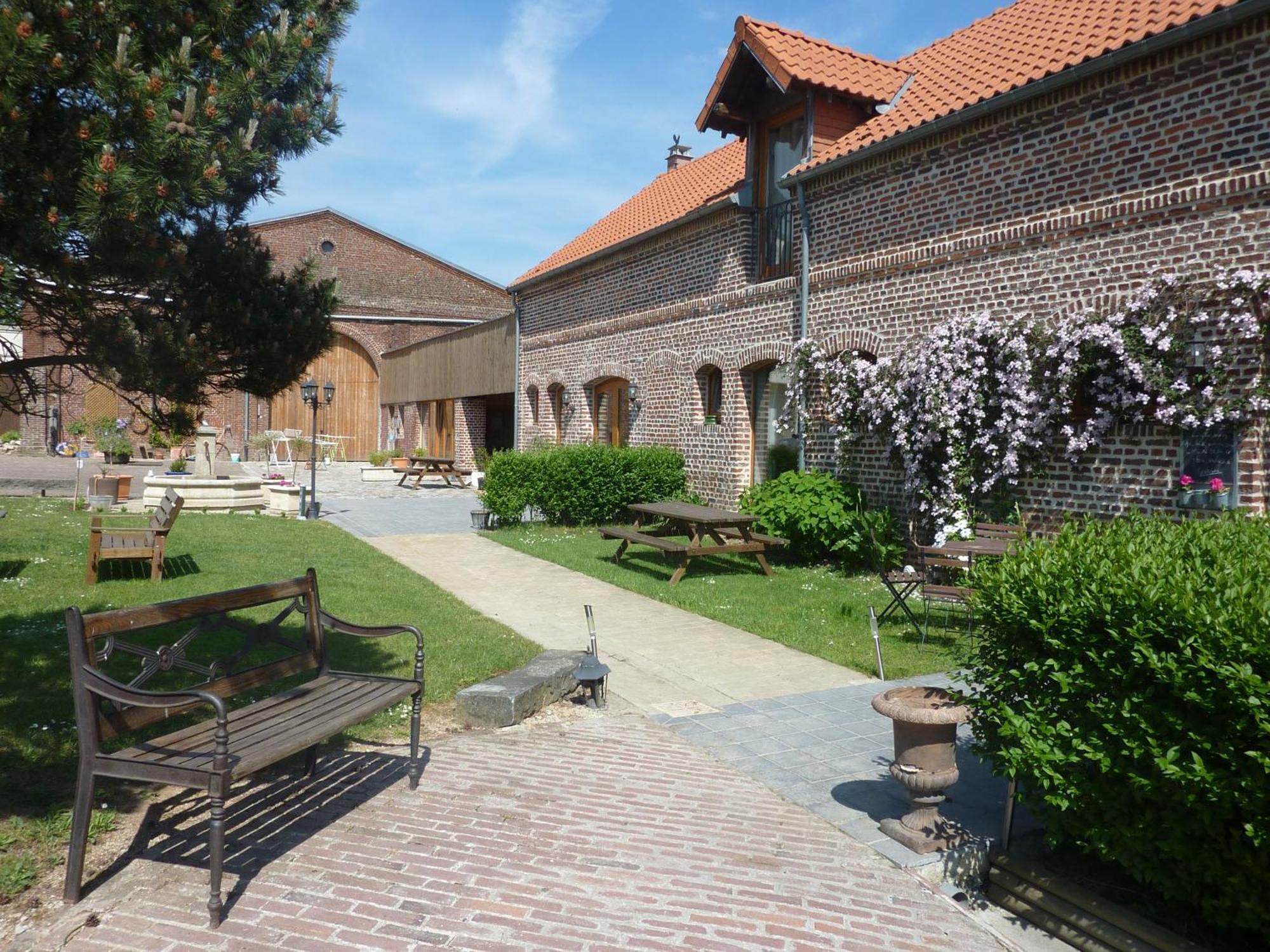 Ferme De Montecouvez Bed & Breakfast Crèvecoeur-sur-lʼEscaut Bagian luar foto